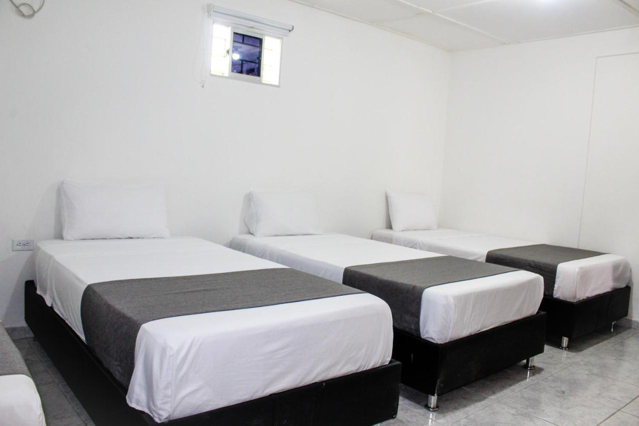 Hotel Poblado Suite Барранкилья Экстерьер фото