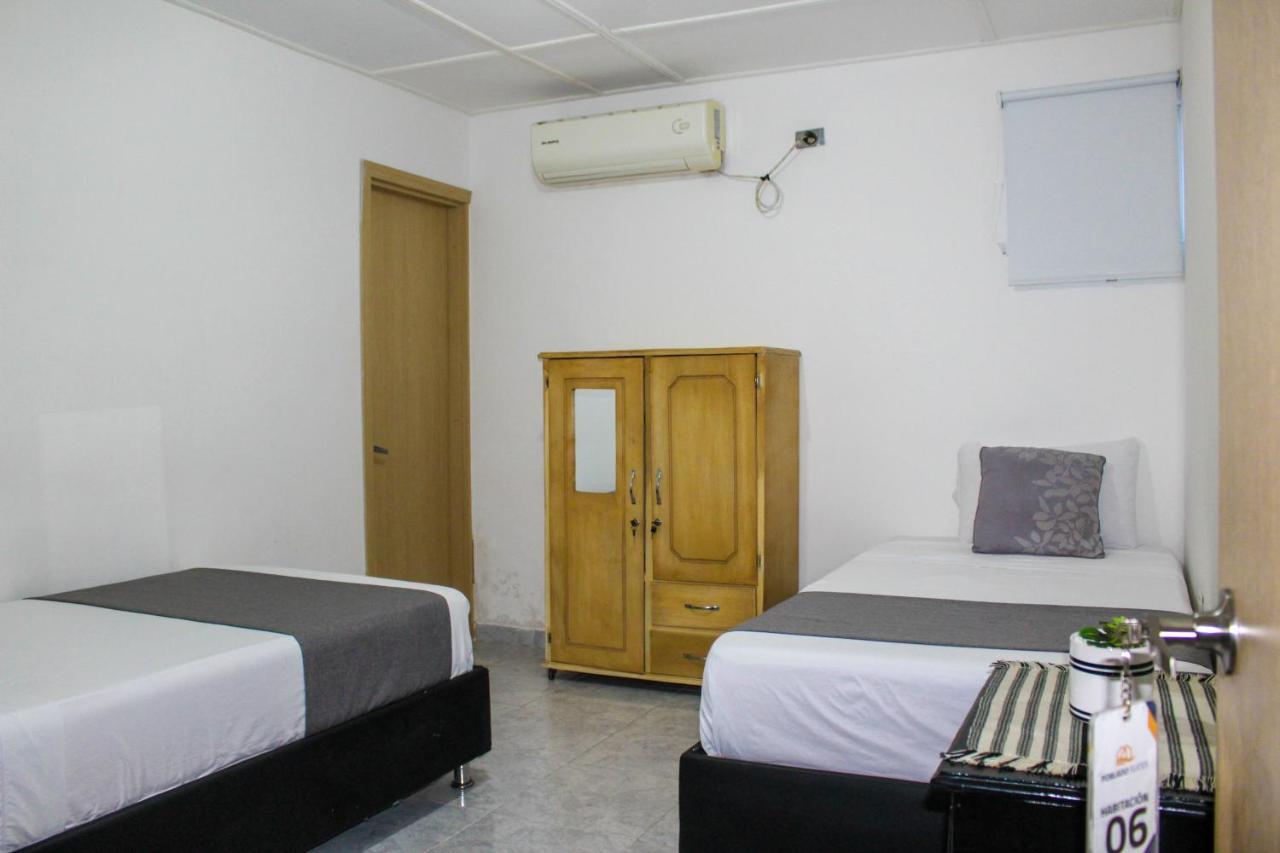Hotel Poblado Suite Барранкилья Экстерьер фото
